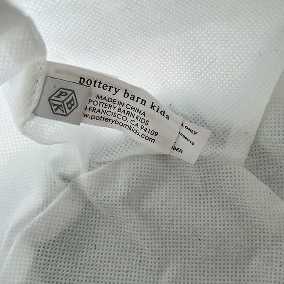 Pottery Barn Kids Light Up Unicorn Treat Bag - Picture 9 of 12